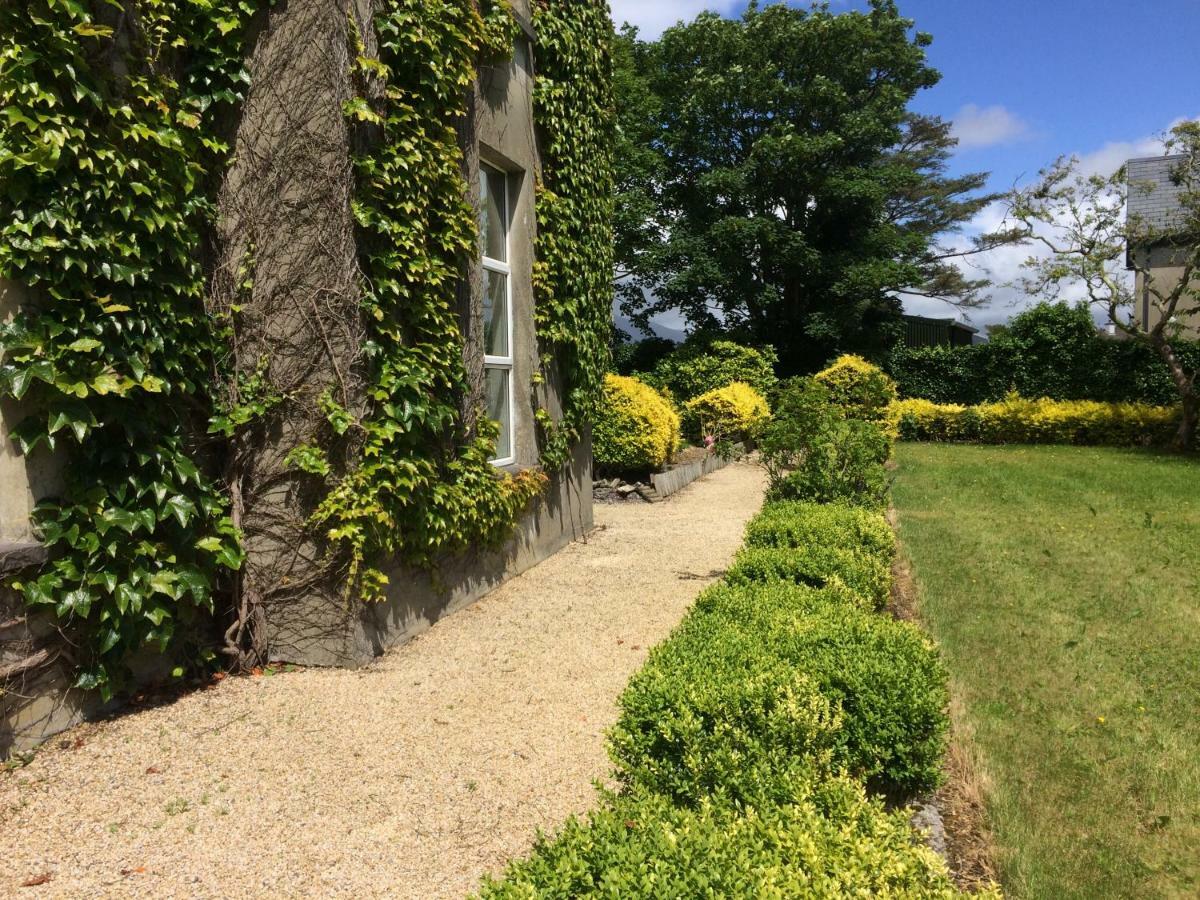 The Old Monastery Guesthouse Cahersiveen Extérieur photo