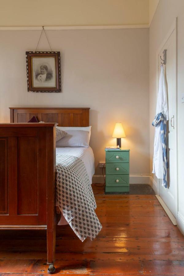 The Old Monastery Guesthouse Cahersiveen Extérieur photo
